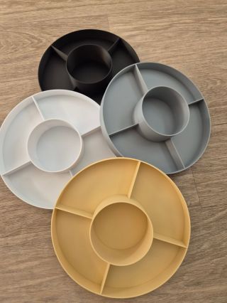 Další z produktů, který najdete téměř v každé objednávce? Náš oblíbený třídicí tác 🤎🤍🖤 Praktický, odolný a ideální pro...