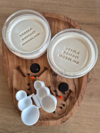 ❄️⛄ Tato BASIC bílá modelína je zpět – a máme už jen posledních pár kousků! Je úplně perfektní k našemu sněhulákovači i...